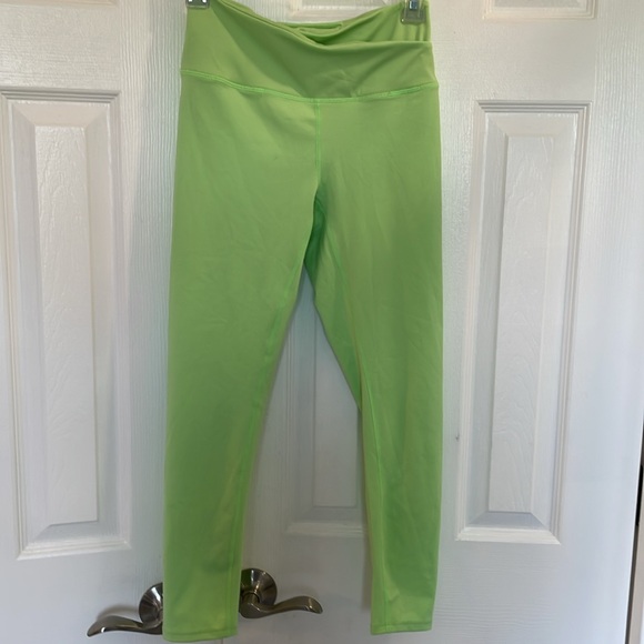 FREE PEOPLE MOVEMENT CRISS CROSS WAIST CROPPED LEGGINGS GREEN SIZE SMALL - Picture 2 of 9